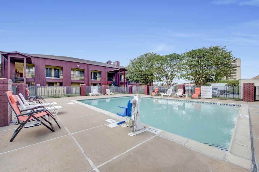 Motel Days By Wyndham Drive 3*