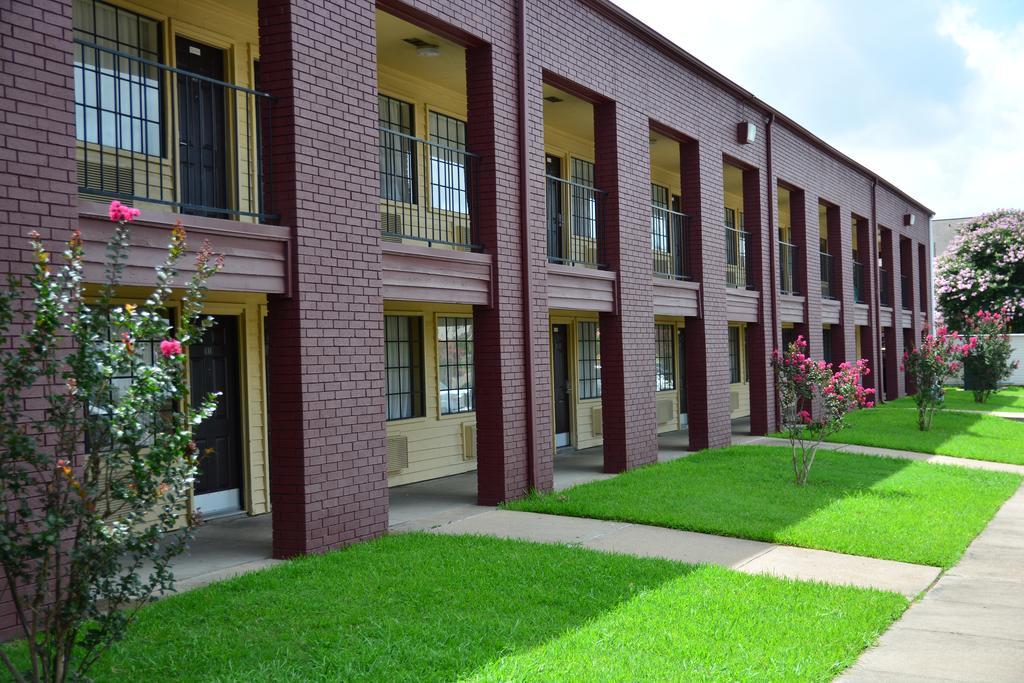 Motel Days By Wyndham University Drive 3*
