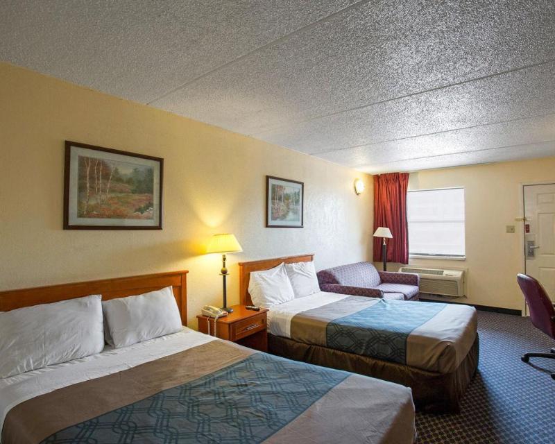 Days By Wyndham Drive Motel